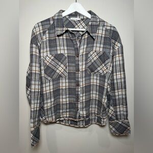 New In Plaid Button Down Shirt Size Small